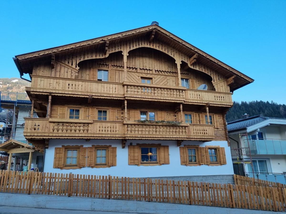 Greidlhof Alpstyle Apartments Fügen Exterior foto